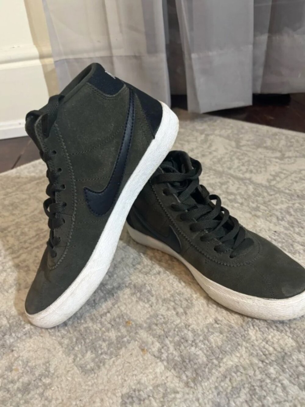 Nike Olive green SB Bruin Blazer shoes 7